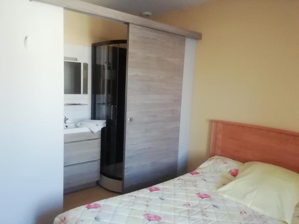 Hotel Ducret Champfromier Esterno foto